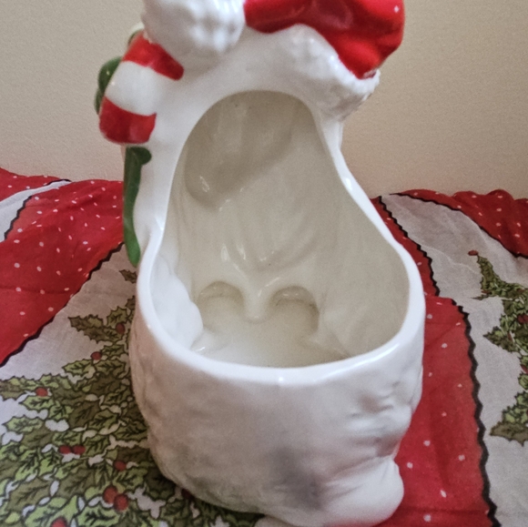 Inarco Christmas Puppy Planter, Cute Spaniel Holiday Plant Decor, Dog Lover Gift - Picture 6 of 6